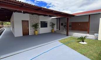 Imagem 5: Casa, área gourmet com churrasqueira, 3 quartos sendo 1 suite, terreno amplo e gramado