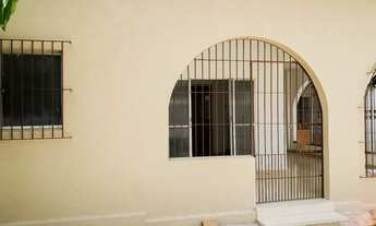 Imagem 2: Vendo Casa no Cordeiro com 191m2 e 4 dormitórios por R$ 700.000 - Cordeiro - Recife/PE