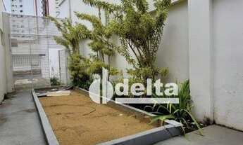 Imagem 6: Casa, 400 m² - venda por R$ 2.150.000,00 ou aluguel por R$ 16.000,00/mês - Fundinho - Uber