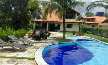 Imagem: CASA DE 4 QUARTOS E PISCINA EM CONDOMÍNIO