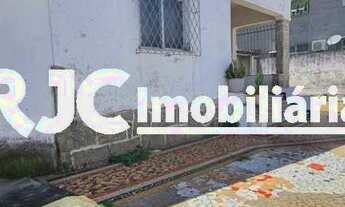 Imagem 2: Casa para venda possui 130 metros quadrados com 4 quartos em Rocha - Rio de Janeiro - RJ