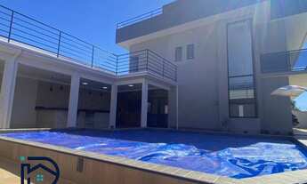 Imagem: Sobrado com 3 andares em Anápolis City