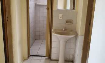 Imagem 5: Apartamento para venda possui 90 metros quadrados com 3 quartos em Montese - Fortaleza - C