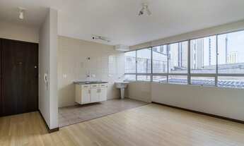 Imagem 4: Apartamento para venda com 40 metros quadrados com 2 quartos em Centro - Curitiba - PR