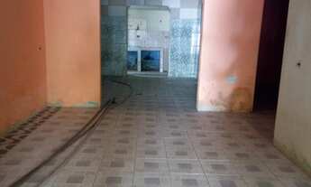 Imagem 7: Casa para venda com 105 metros quadrados com 4 quartos