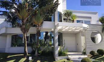 Imagem 2: Casa de Alto Padrão 5 suítes, com elevador em Jurerê Internacional - Florianópolis SC