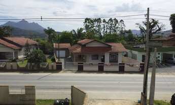 Imagem: Casa Térrea à Venda na Estrada Bananal