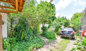 Imagem 4: Lote/Terreno para venda com 214 metros quadrados em Ahú - Curitiba - PR