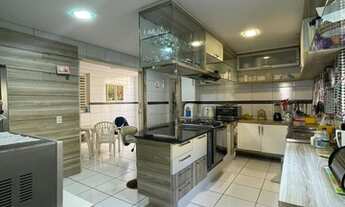 Imagem 6: Grande casa para sua família com 520m, localizada no Luciano Cavalcante