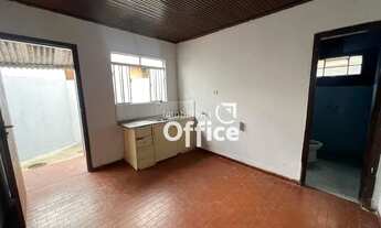 Imagem 6: Casa com 1 dormitório para alugar, 50 m² por R$ 500,00/mês - Batista - Anápolis/GO