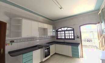 Imagem 5: Casa com 3 dormitórios para alugar, 0 m² por R$ 2.700,00/mês - Jardim São Conrado - Indaia