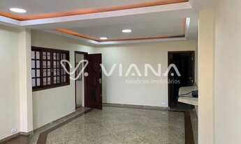 Imagem 2: Casa com 3 Quartos e 3 banheiros à Venda, 207 m²