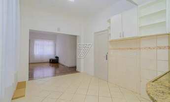 Imagem 3: Apartamento no Centro de Curitiba. Edifício Silva Lopes. Localizado em ótima região