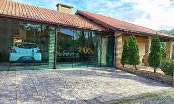 Imagem 2: Casa para Venda em Florianópolis, Armação do Pântano do Sul, 4 dormitórios, 3 banheiros, 3