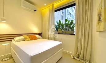 Imagem 7: QUARTO E SALA COM ÁREA REFORMADO E MODERNIZADO