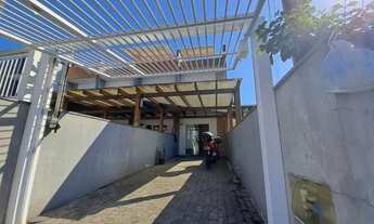 Imagem 3: Olha esta oportunidade, geminado c/ 02 vagas, cozinha mobiliada e terreno nos fundos - R$2