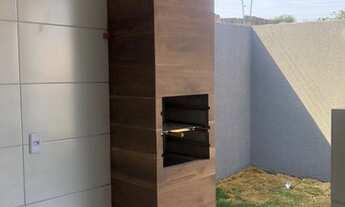 Imagem 4: Casa para venda possui 85 metros quadrados com 2 quartos sendo 1 suíte. e 1 banheiro socia