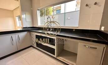 Imagem 3: RA Amil Aluga / Casa de Alto Padrão/ 3 suítes com Planejados,/Escritório/Piscina/450m²/ C