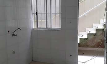 Imagem 4: Casa conjugada para locação de 55m² com 2 dormitórios