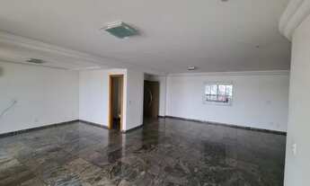 Imagem 3: Cond. Boticelli. Alugo Apto com 250m2, 4 quartos sendo 3 suites, sala para 3 ambientes e 3