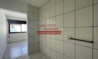 Imagem 5: Kitnet/conjugado junto ao Hospital São Vicente, ótima posição solar e 01 quadra da Avenida