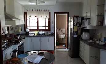 Imagem 4: Casa de condomínio para aluguel e venda possui 400 metros quadrados com 4 quartos