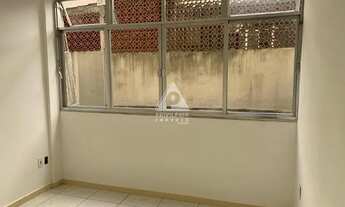 Imagem 7: Privilégio imóveis vende : Excelente sala quarto, com ótima localização