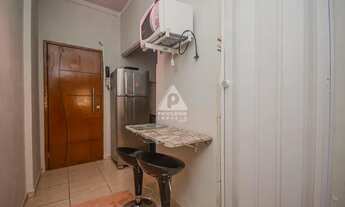 Imagem 5: Conjugado dividido em saleta quarto em Copacabana - RJ