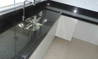 Imagem 3: SOBRADO 03 DORM. 05 VAGAS