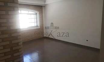Imagem 2: Casa - Residencial União - 3 Dormitórios - 200m²