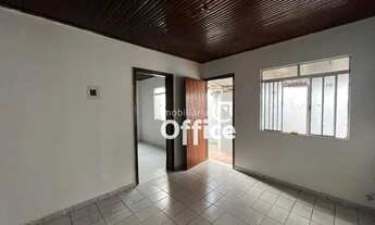 Imagem 7: Casa com 1 dormitório para alugar, 50 m² por R$ 500,00/mês - Batista - Anápolis/GO