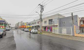 Imagem: Sobrado comercial na parte de baixo e apartamento