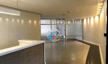 Imagem 4: Laje comercial de 775 m² com carpete e divisórias. 9 banheiros. Ar condicionado. 21 vagas