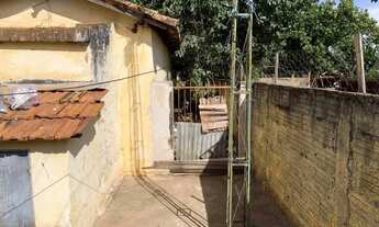 Imagem 5: Terreno Comercial com Casa Antiga a Venda