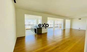 Imagem: Apartamento com 215.0 m², à venda no bairro