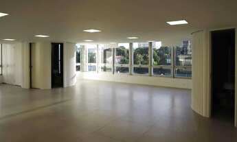 Imagem 2: Conjunto Comercial de Luxo em Condomínio no Jardim Europa, São Paulo-SP: 2 Vagas e 200m² d