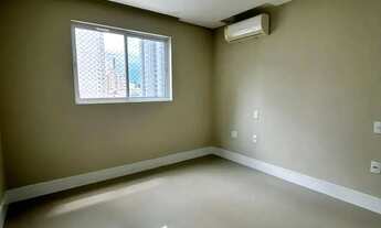 Imagem 6: Apartamento com 3 dormitórios sendo 3 suítes e 2 vagas de garagem em Balneário Camboriú/SC