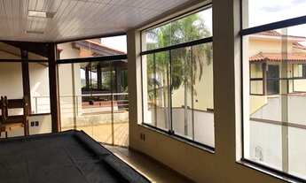 Imagem 4: Casa de condomínio sobrado para venda tem 620 metros quadrados com 4 quartos