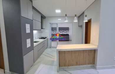 Imagem 3: UM ÓTIMO QUINTAL, UMA PLANTA BEM ACERTADA, 3 SUÍTES + ESCRITÓRIO, DESPENSA, DEPOSITO... I