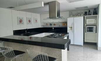 Imagem 2: Apartamento para venda possui 171 metros quadrados com 4 quartos em Centro - Belo Horizont