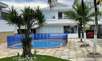 Imagem 1: Casa para venda tem 700 metros quadrados com 5 quartos em Barra da Tijuca - Rio de Janeiro