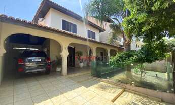 Imagem 2: Casa com 4 dormitórios, 230 m² - venda por R$ 870.000 ou aluguel por R$ 4.200/mês - Lago P