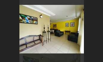 Imagem 3: Casa de condomínio para venda tem 200 metros quadrados com 6 quartos