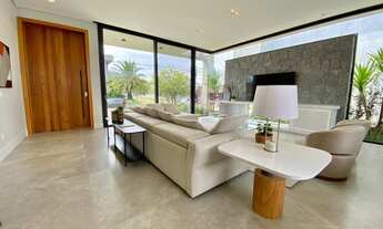 Imagem 6: Casa de condomínio térrea para venda possui 225 metros quadrados com 4 quartos