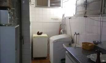 Imagem 4: Casa com 387m² 3 quartos (sendo 1 suíte) + edícula com 4 quartos sendo 2 suítes em Icaraí