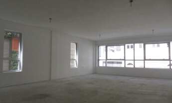 Imagem 2: Sala bastante espaçosa, com 02 banheiros Centro do RJ