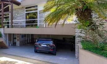 Imagem 2: Condomínio Wimbledon Park - Espetacular residência em terreno de esquina com 1.000m2 com