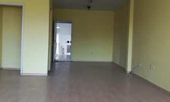 Imagem 2: Centro de Niterói, vendo sala com 52m de frente e uma vaga de garagem