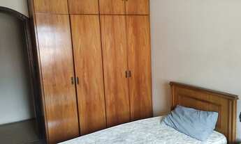 Imagem 5: Quarto disponível uma quadra do metrô Praça da Árvore ?