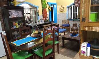 Imagem 3: Casa para venda tem 252 metros quadrados com 4 quartos em Vila Rosali - São João de Meriti